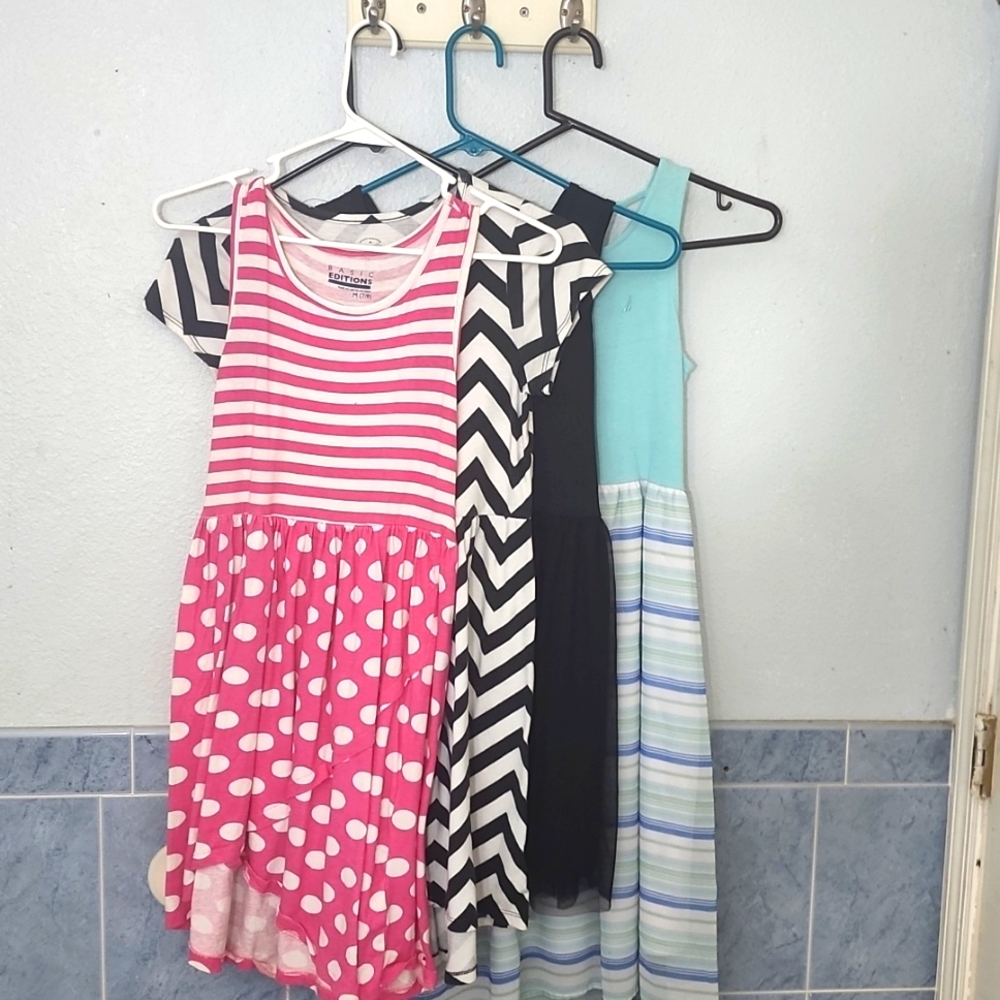 Girls dress lot